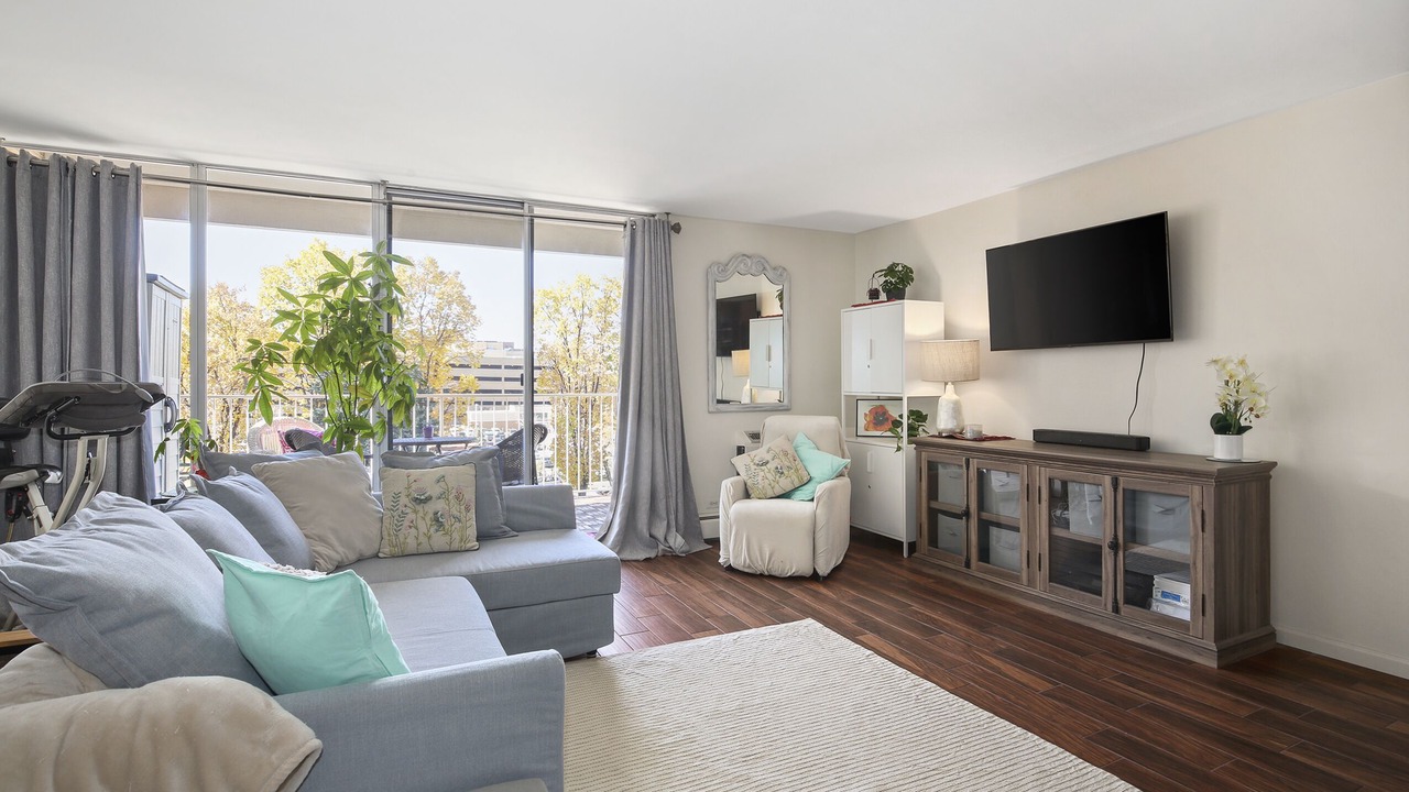 Photo of Livingroom in Hale