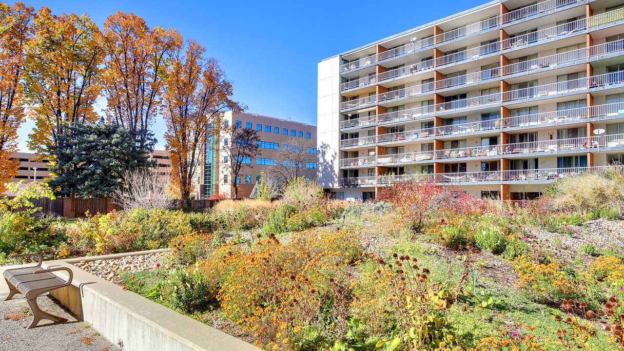 Photo of Outdoor in Hale