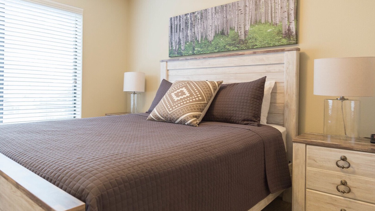 Photo of Bedroom in Glenwood Grove - North Iris