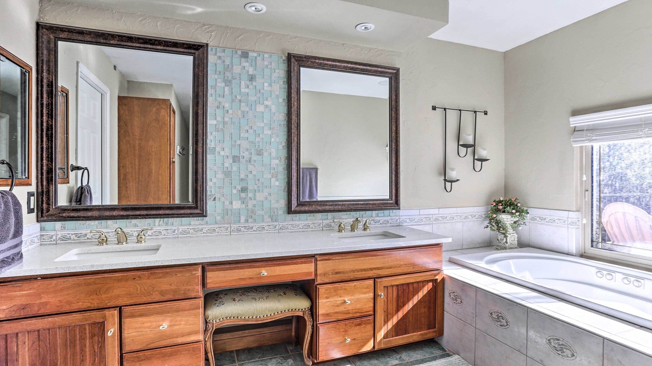 Photo of Bathroom in Englewood