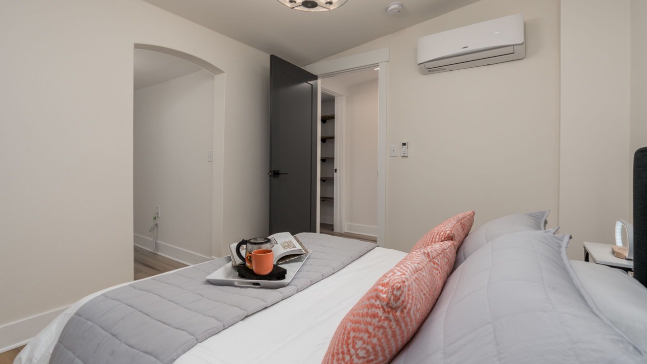 Photo of Bedroom in Reno/Tahoe Airport