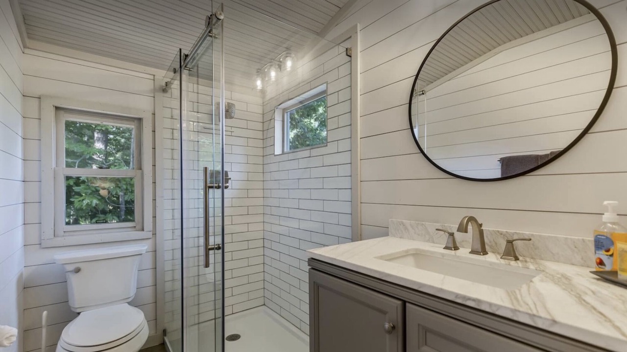 Photo of Bathroom in Salem