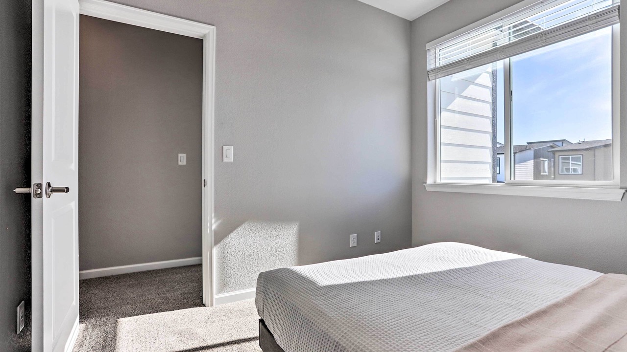 Photo of Bedroom in Dupont