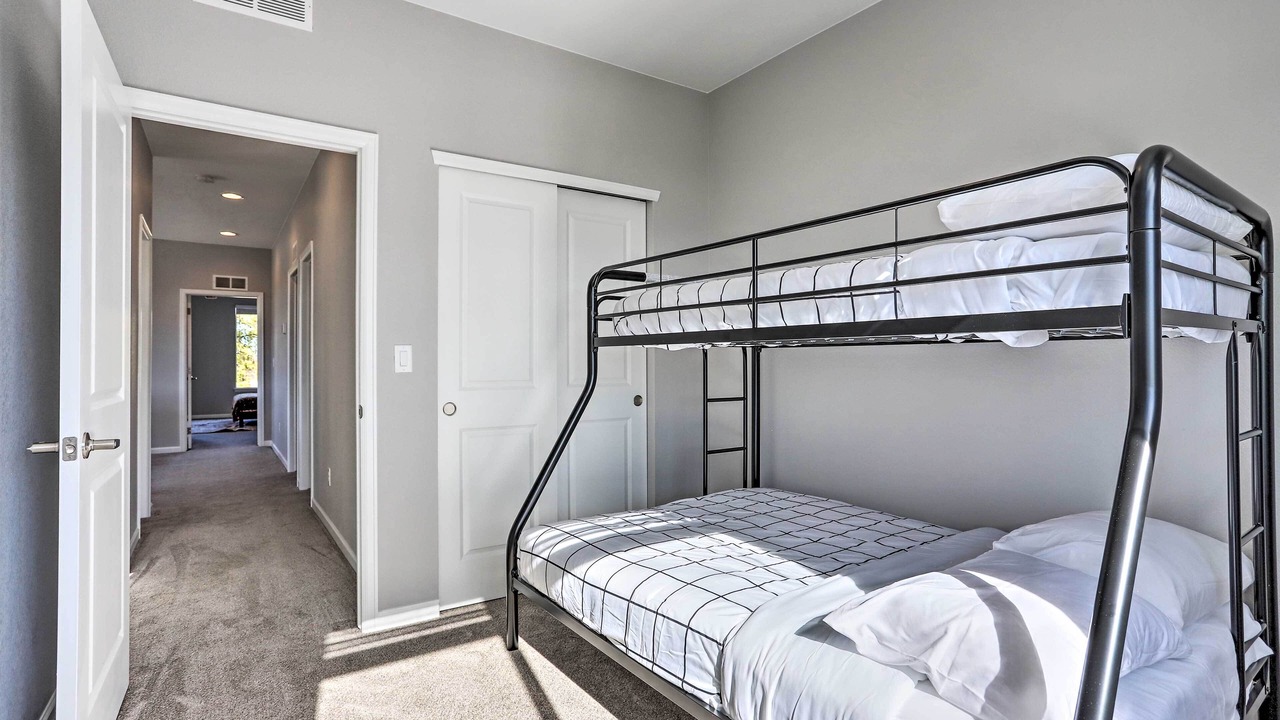 Photo of Bedroom in Dupont