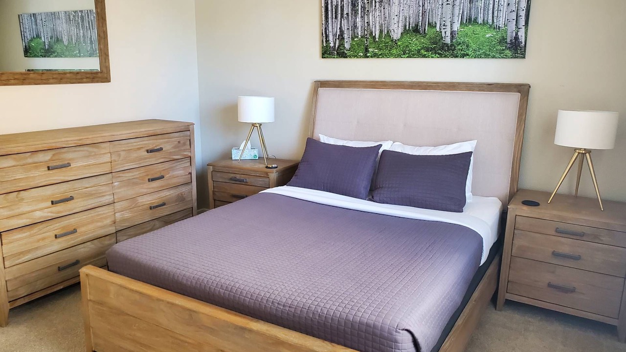 Photo of Bedroom in Rural North Boulder