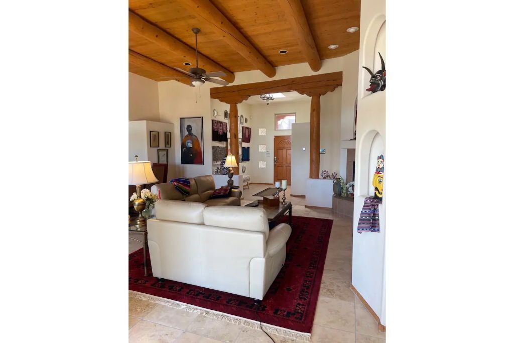 Photo of Livingroom in Rio Rancho