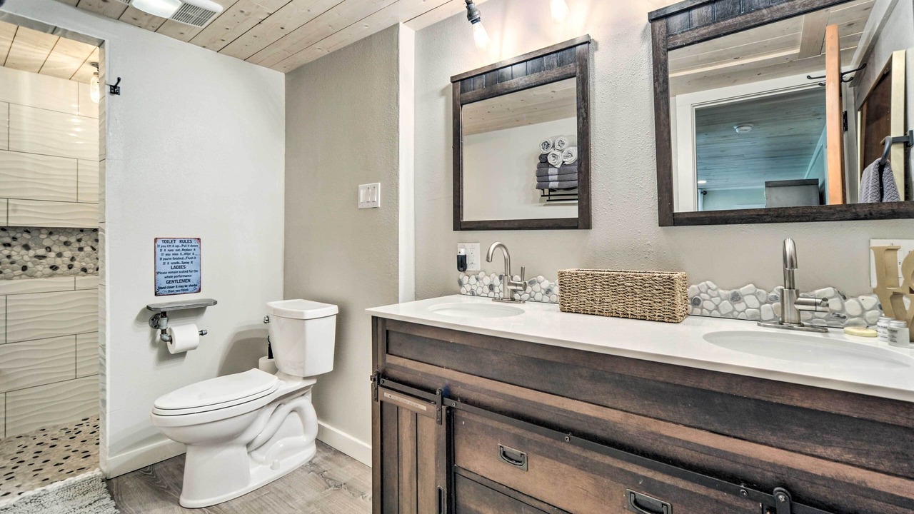 Photo of Bathroom in Blanco