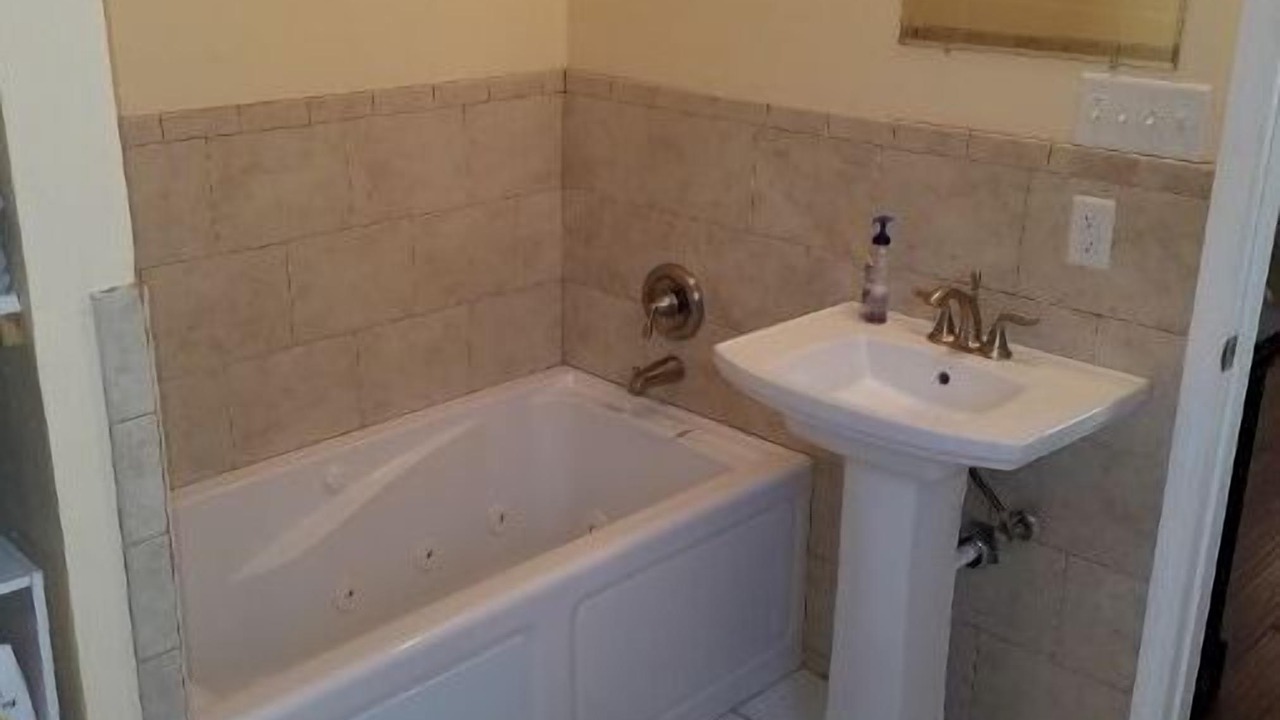 Photo of Bathroom in Mid-City