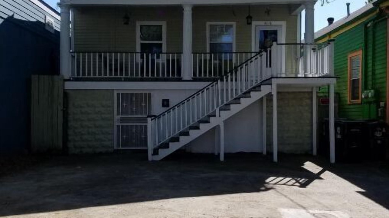 Photo of Outdoor in Mid-City