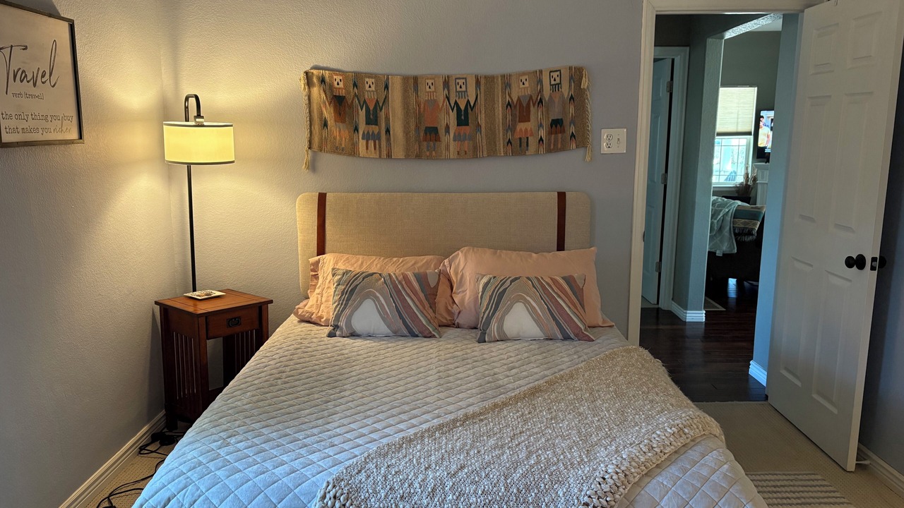 Photo of Bedroom in Englewood