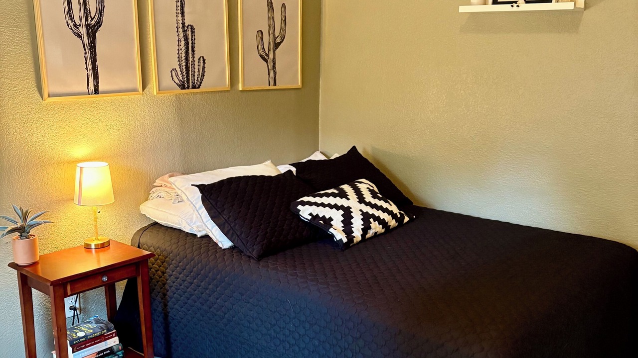 Photo of Bedroom in Englewood