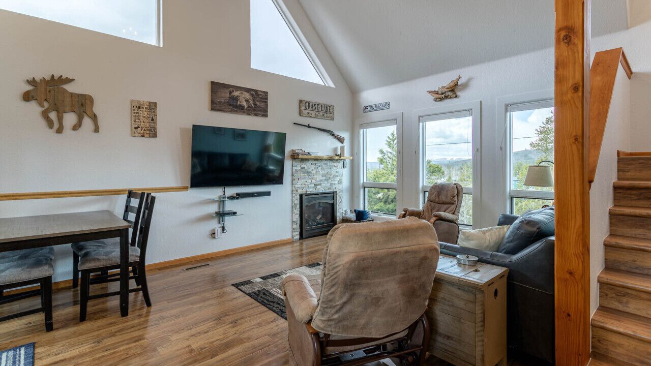 Photo of Livingroom in Grand Lake