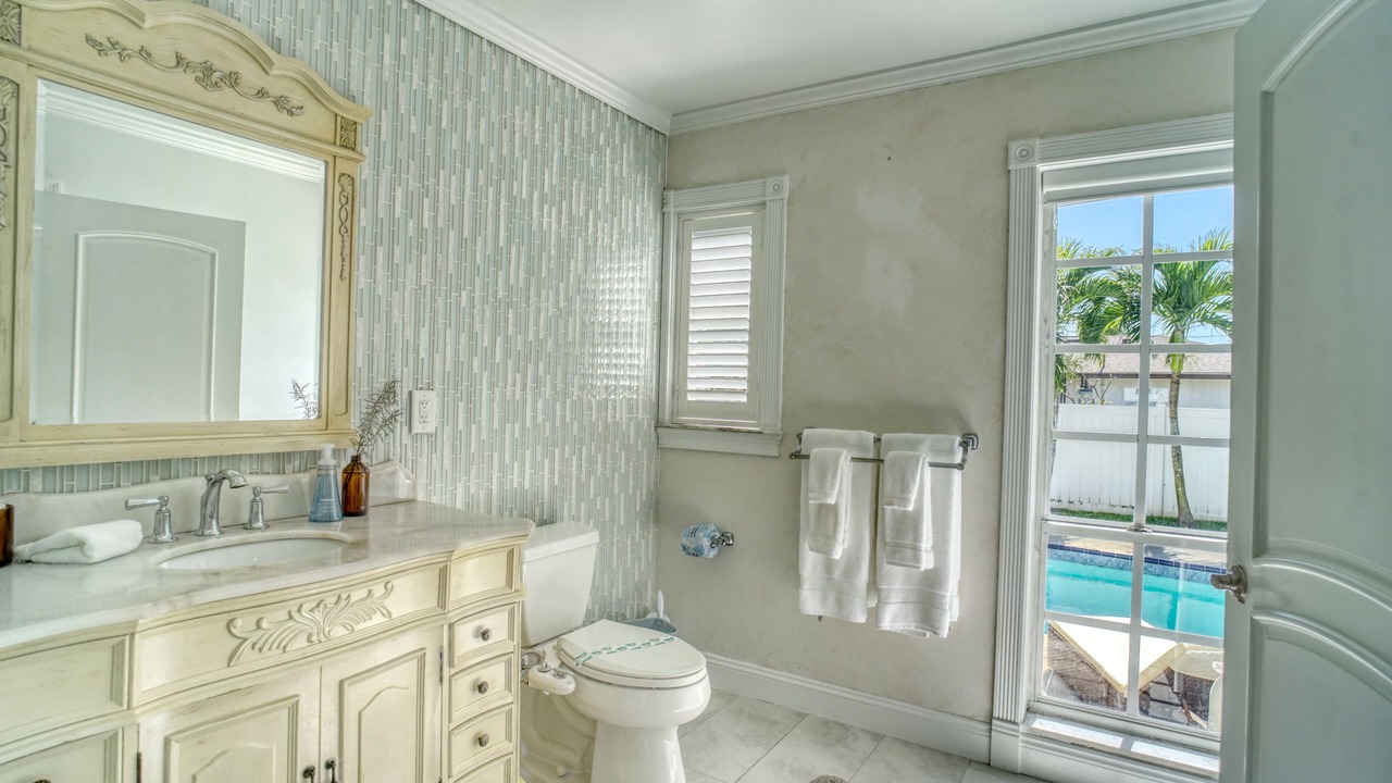 Photo of Bathroom in Vina Del Mar Island