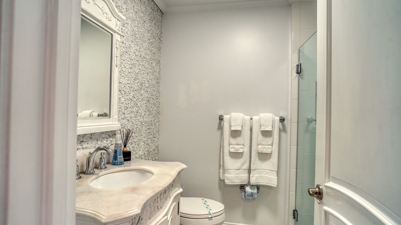 Photo of Bathroom in Vina Del Mar Island