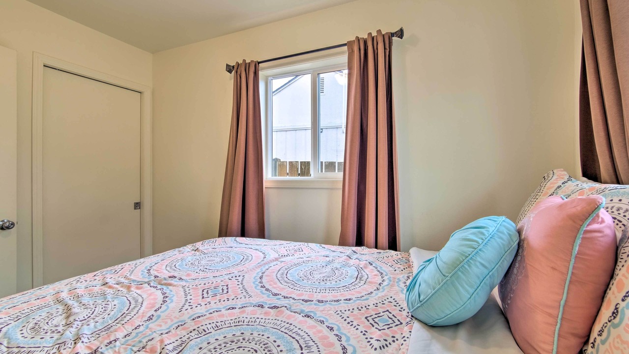 Photo of Bedroom in Winchester Bay