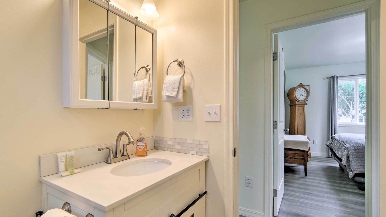 Photo of Bathroom in Winchester Bay