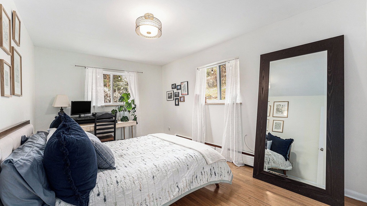 Photo of Bedroom in Highland Park