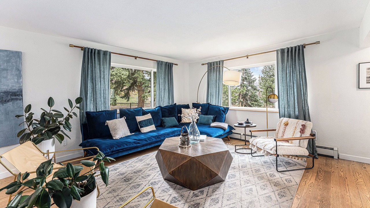 Photo of Livingroom in Highland Park