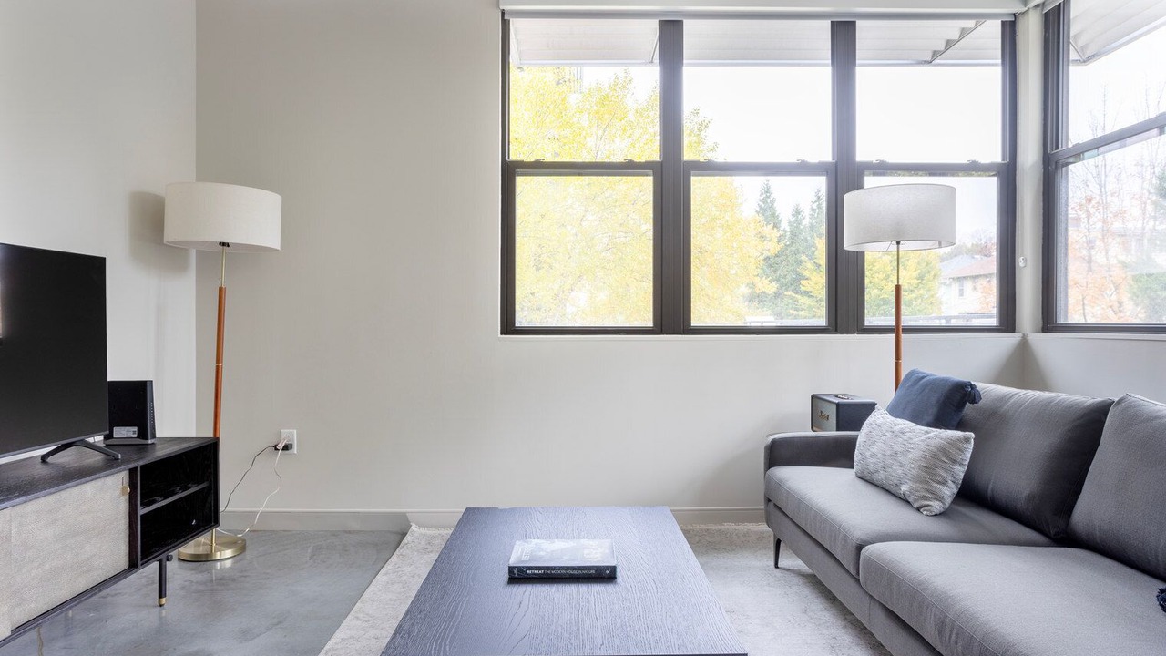 Photo of Livingroom in Commonwealth