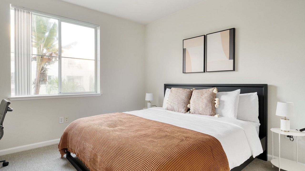 Photo of Bedroom in Central San Mateo