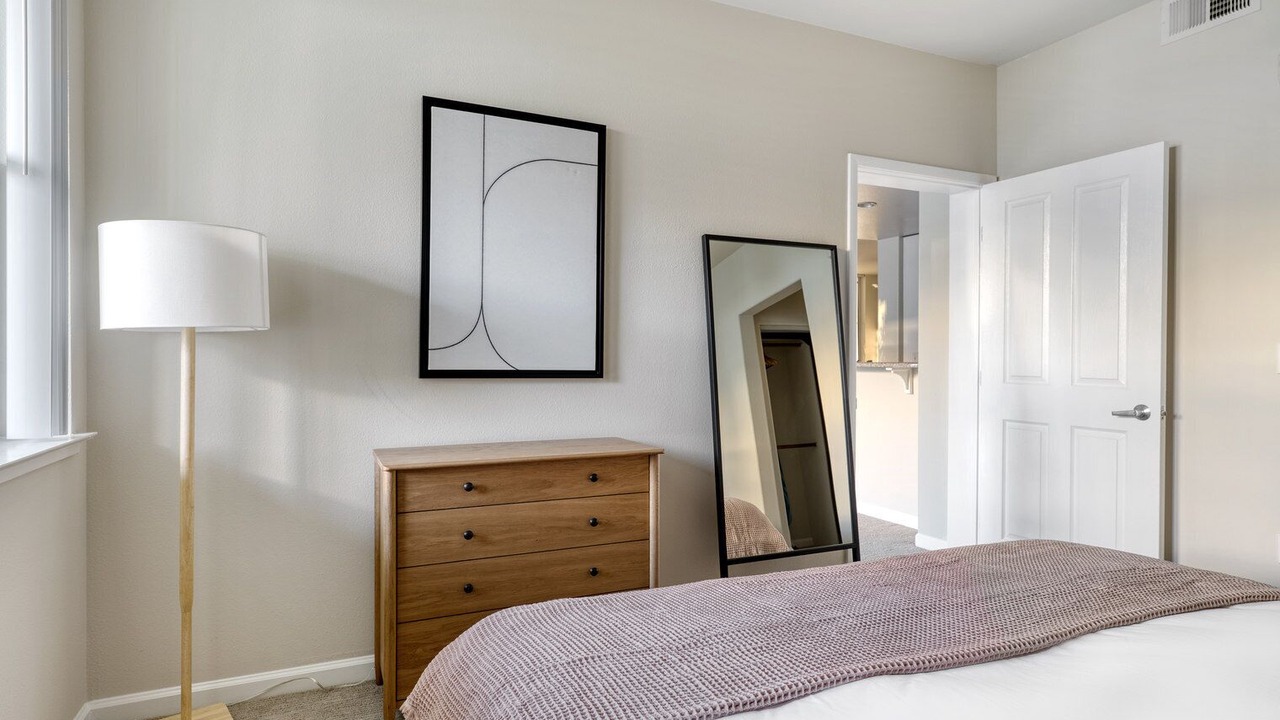 Photo of Bedroom in Central San Mateo