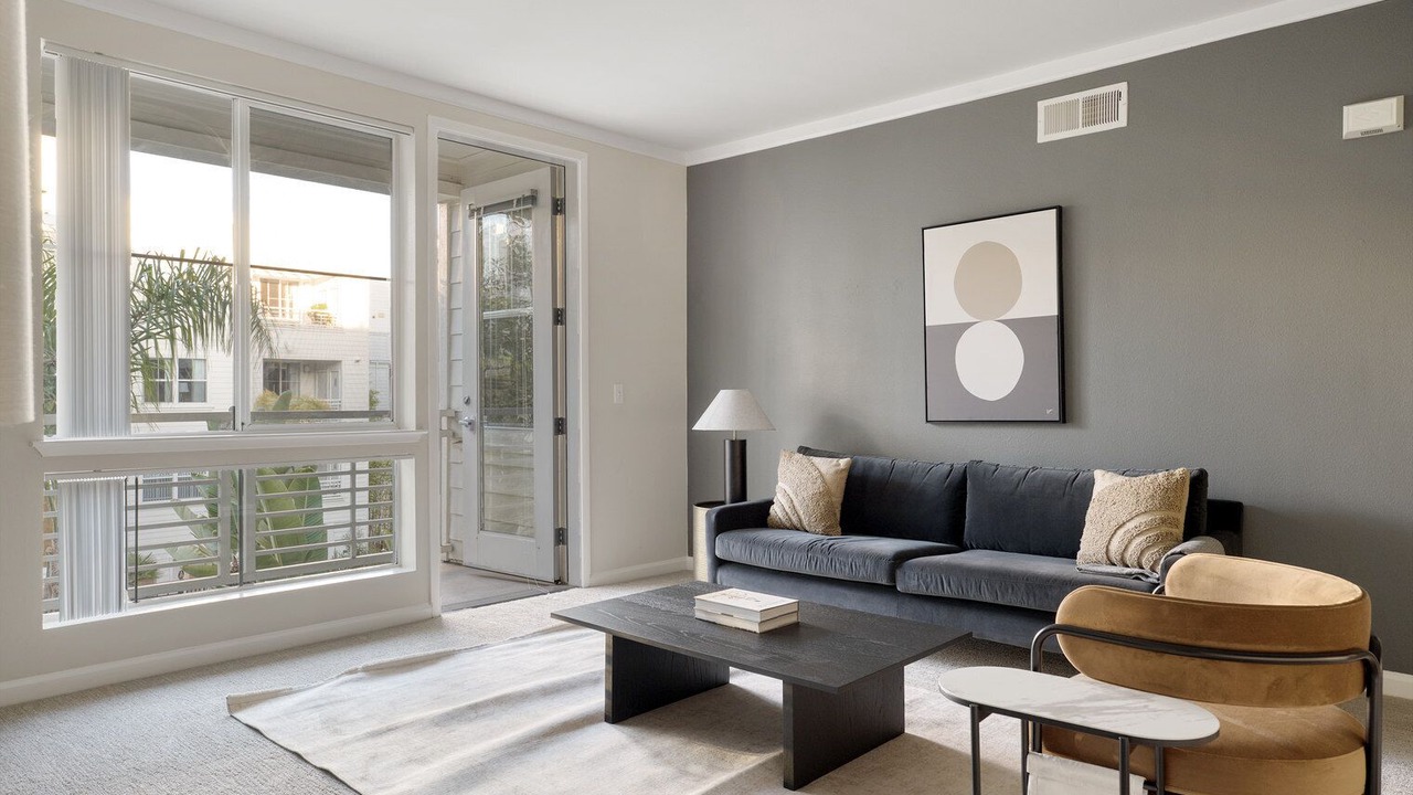 Photo of Livingroom in Central San Mateo