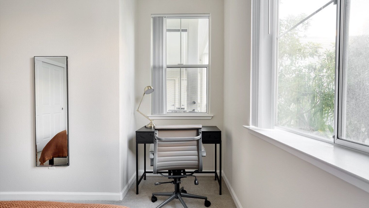 Photo of Bedroom in Central San Mateo