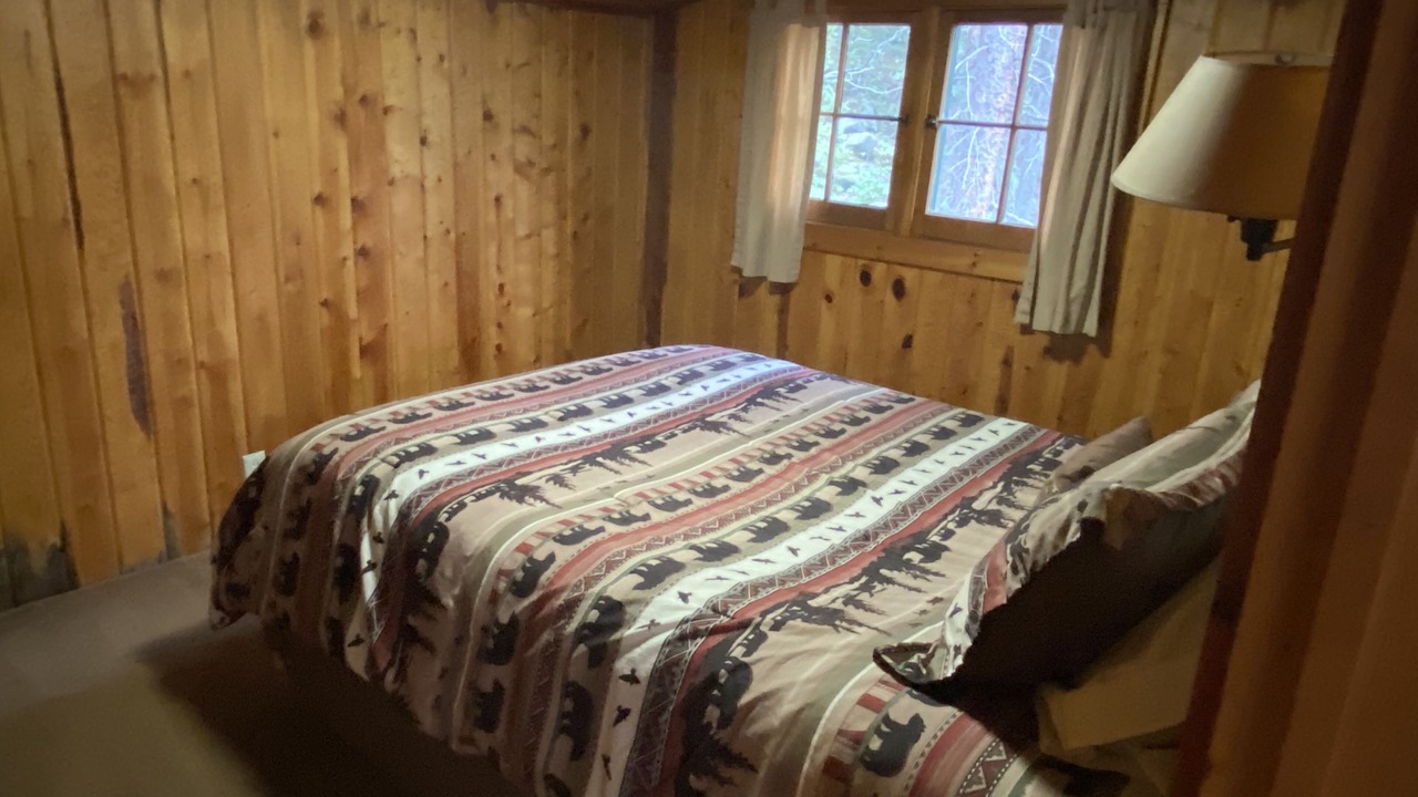 Photo of Bedroom in Lyons
