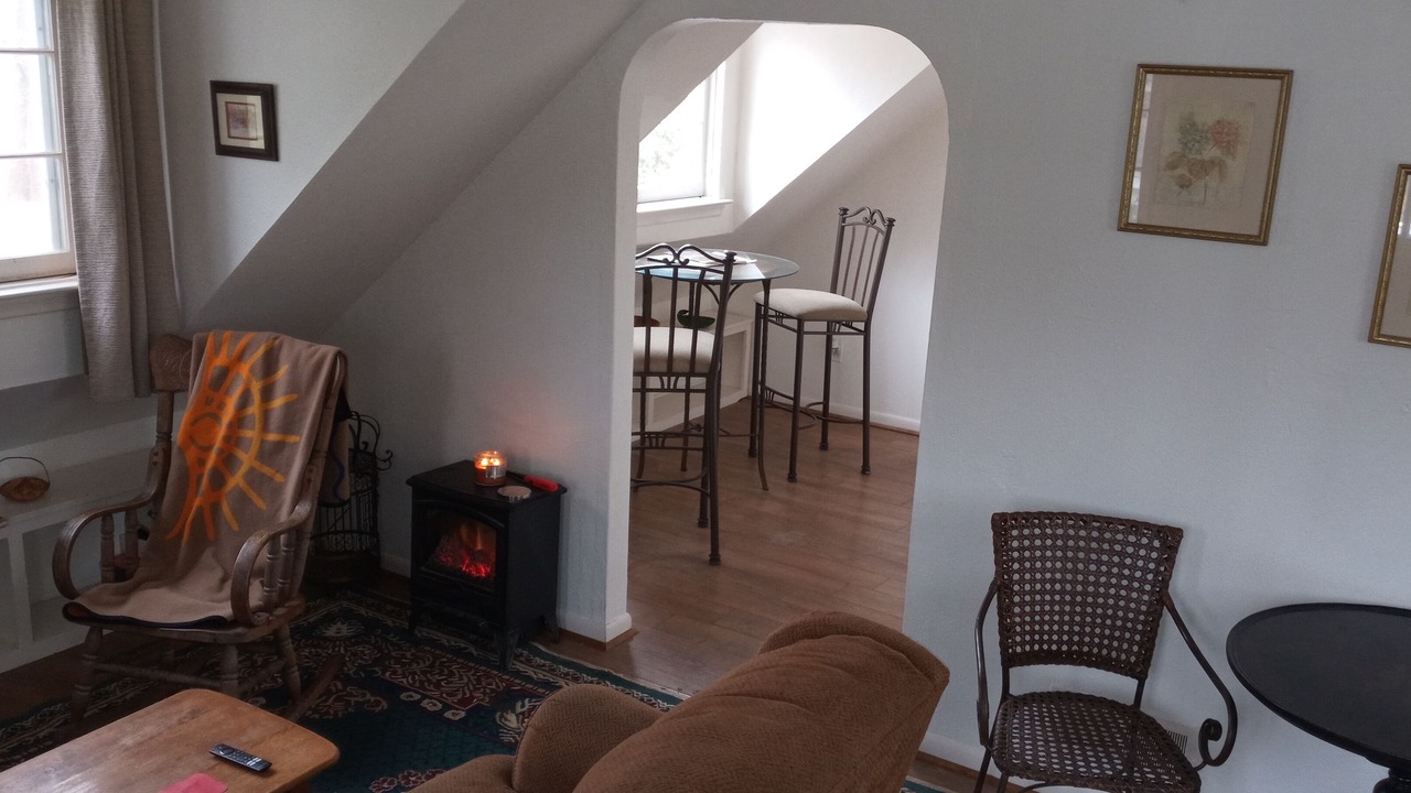 Photo of Livingroom in Reynolds Corners