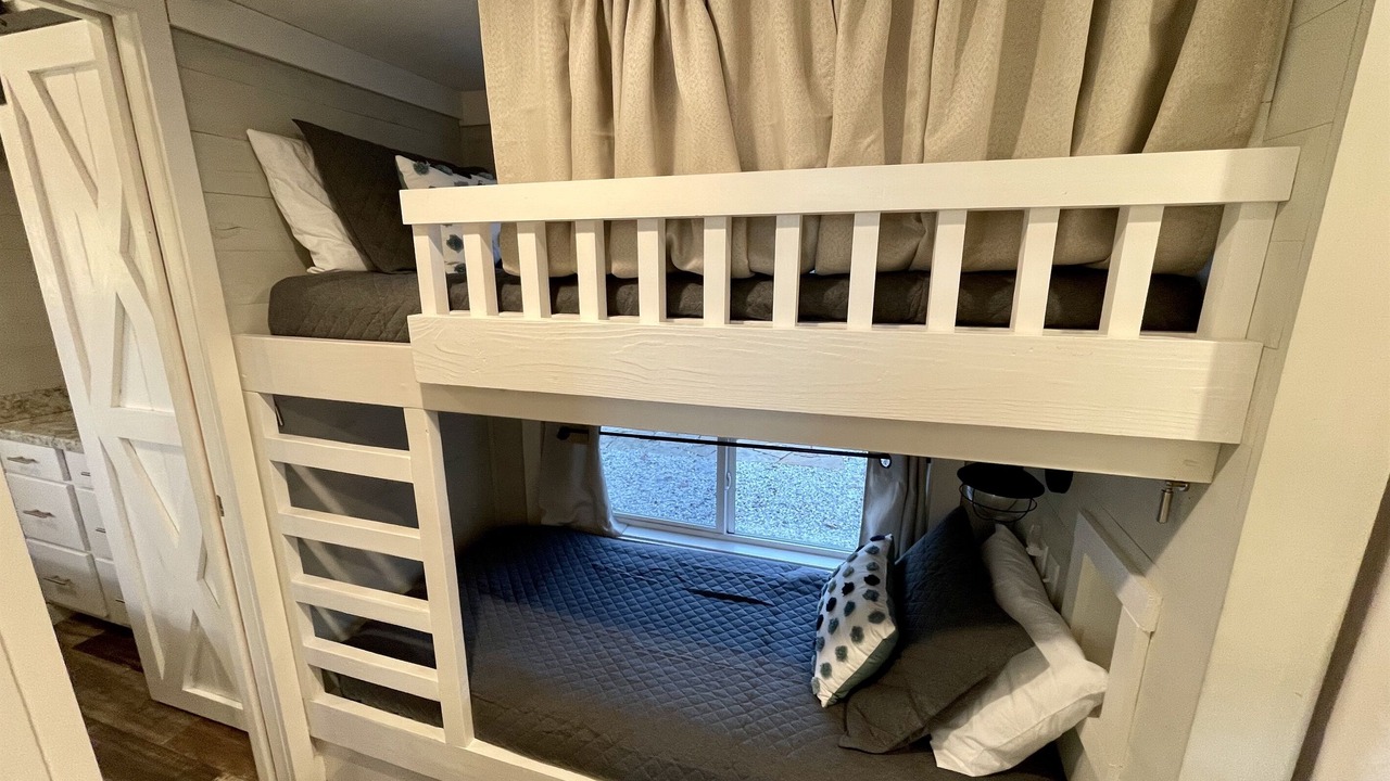 Photo of Bedroom in Tracy City