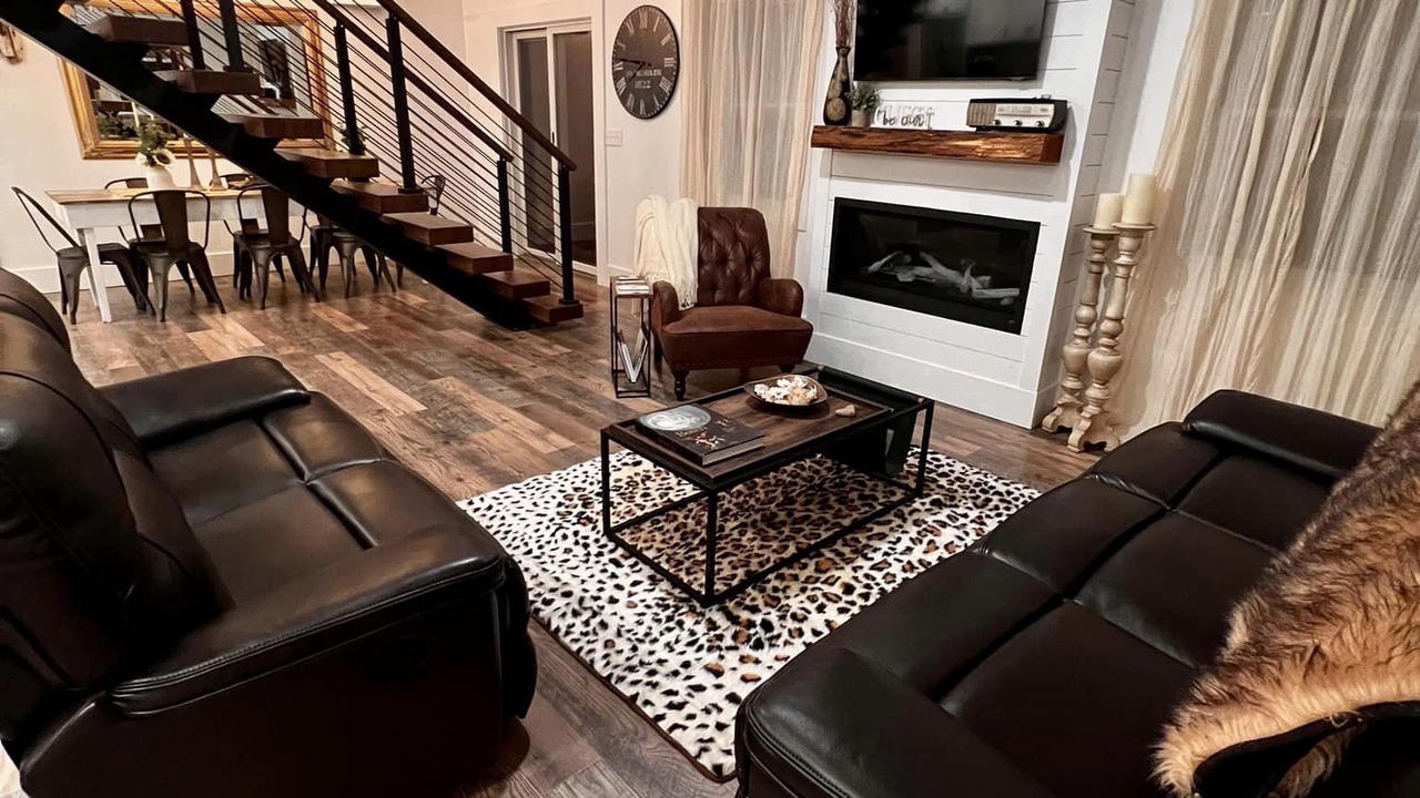 Photo of Livingroom in Eagle Creek