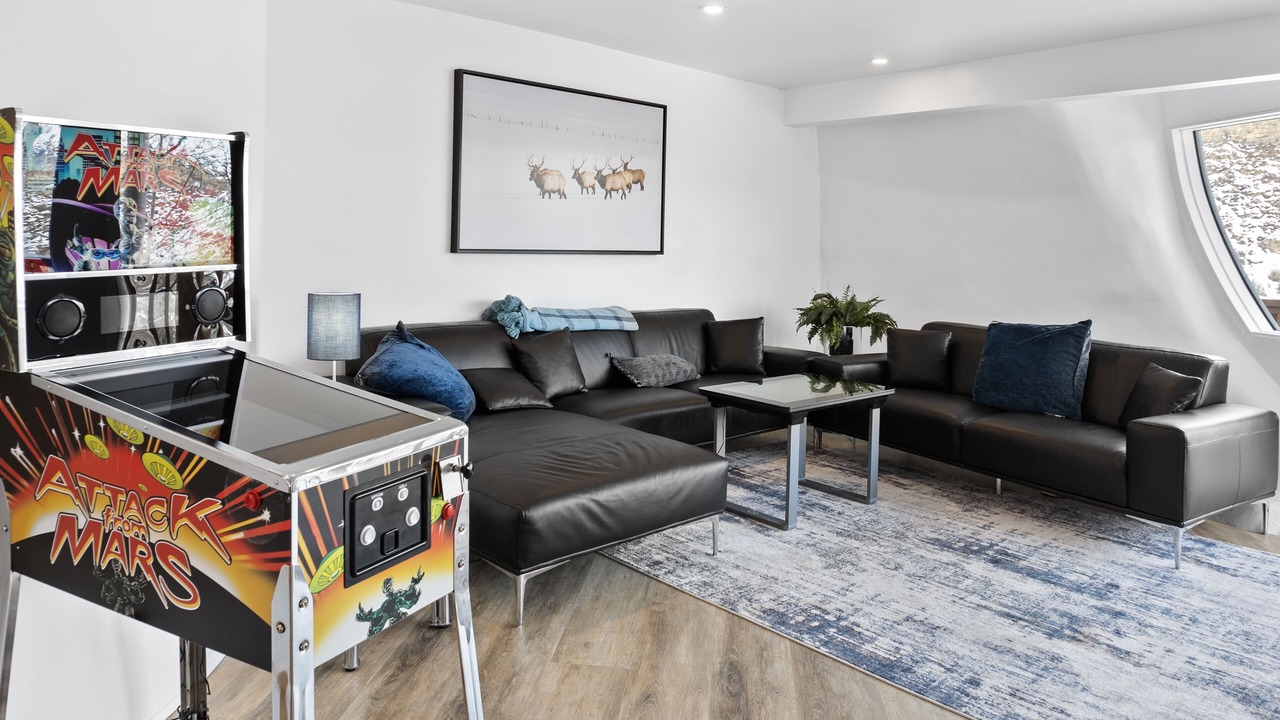 Photo of Livingroom in Intermountain