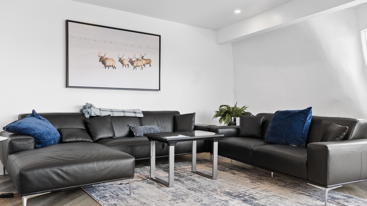 Photo of Livingroom in Intermountain