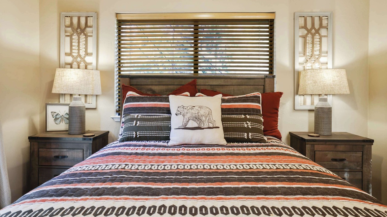 Photo of Bedroom in Springville