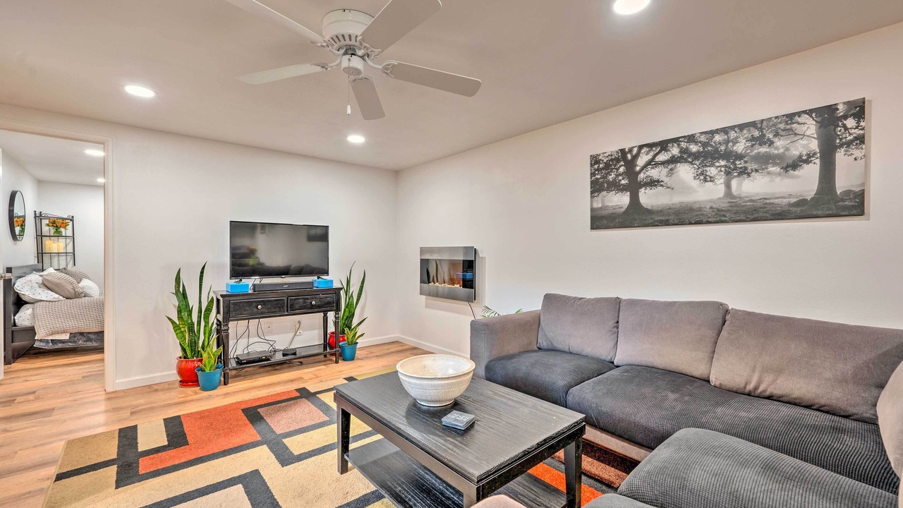 Photo of Livingroom in Club Crest