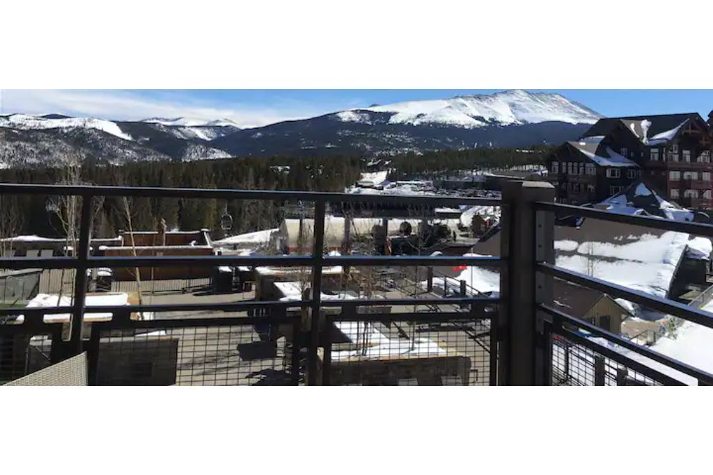 Photo of Outdoor in Peak 8