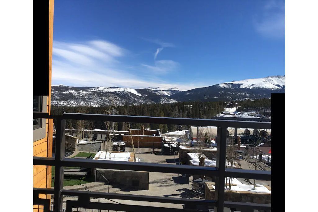 Photo of Outdoor in Peak 8