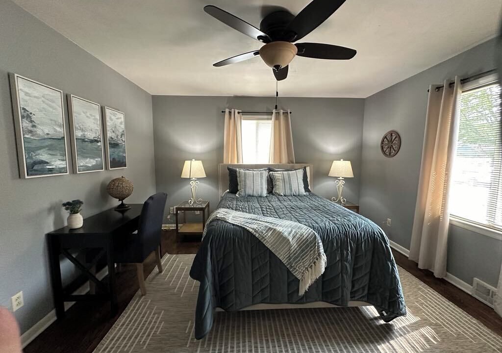 Photo of Bedroom in Lansing