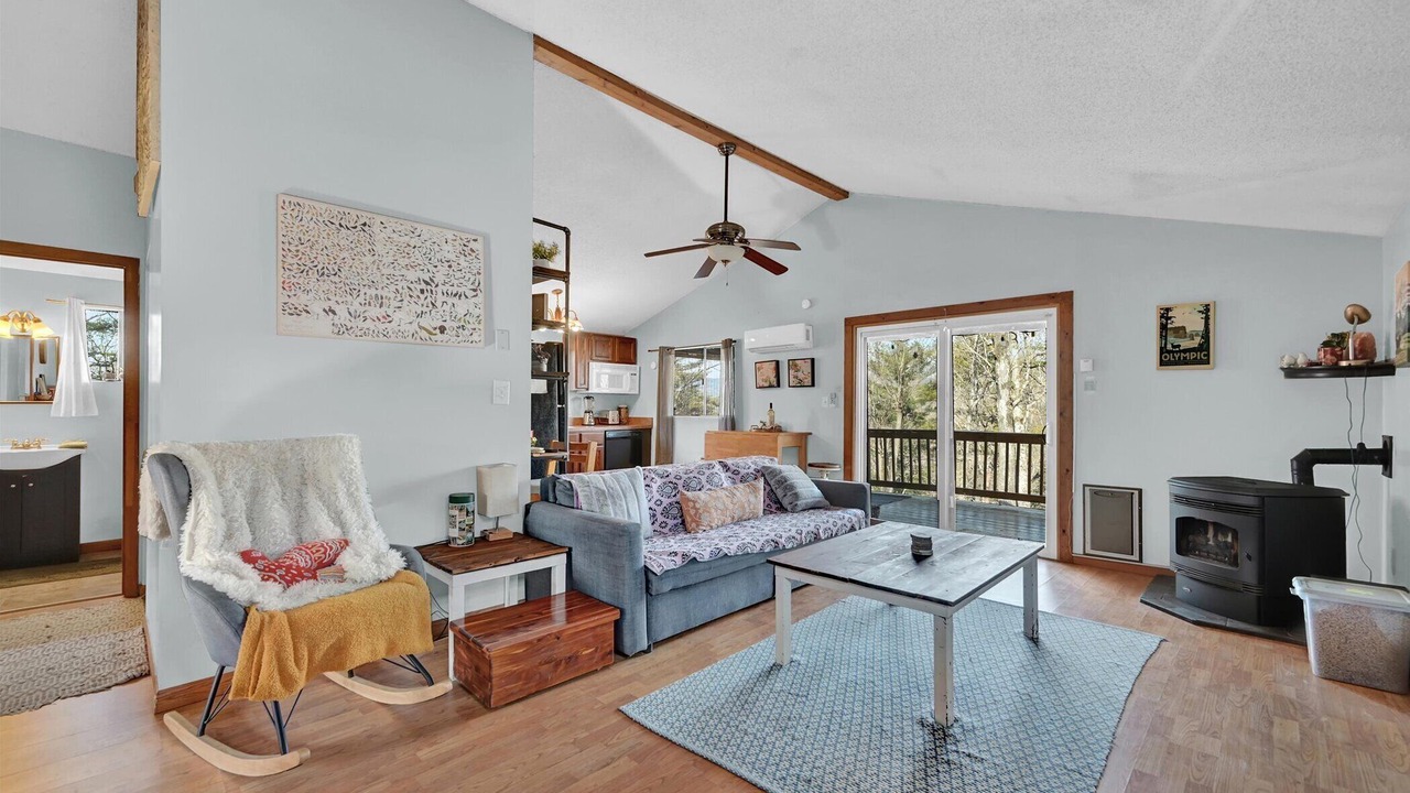 Photo of Livingroom in Ridgeway