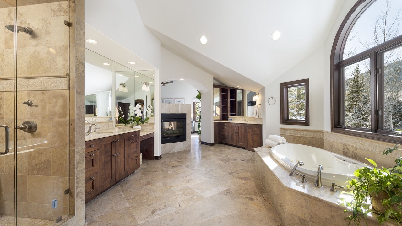 Photo of Bathroom in Edwards