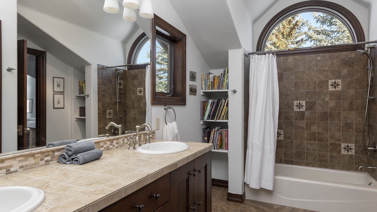 Photo of Bathroom in Edwards