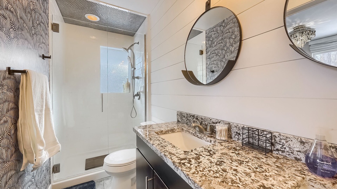 Photo of Bathroom in Alta Vista Area