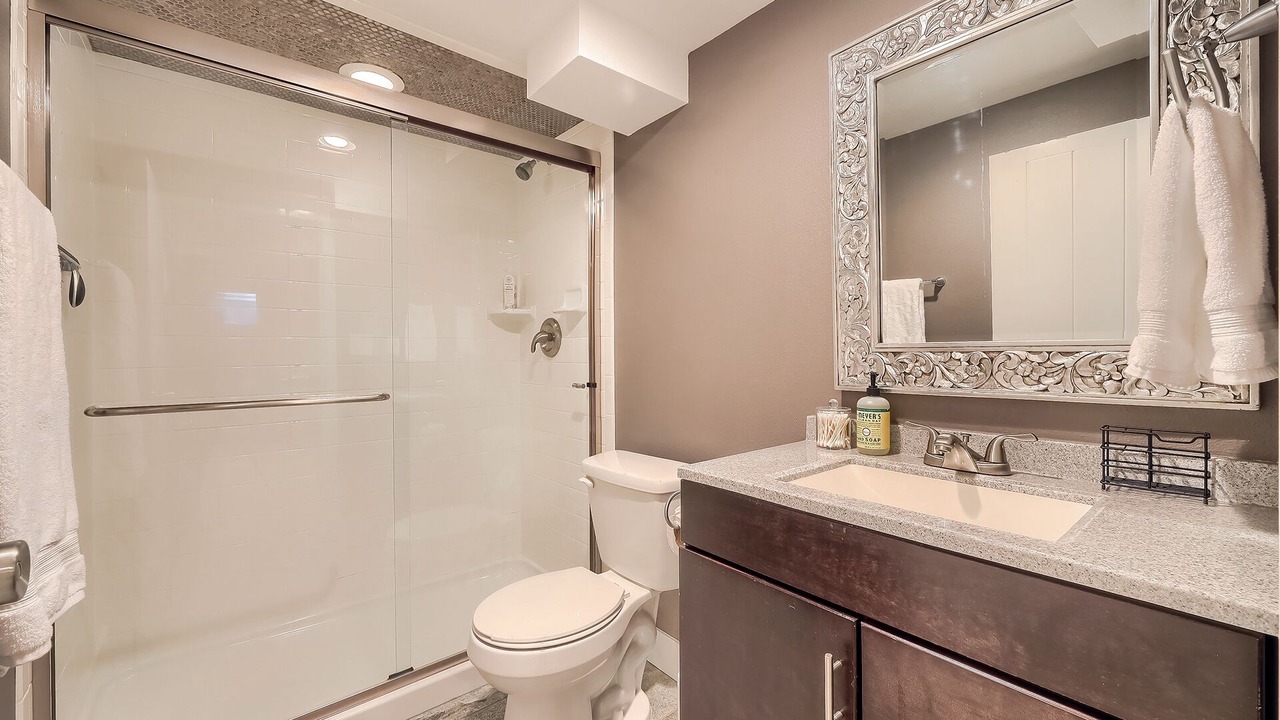 Photo of Bathroom in Alta Vista Area