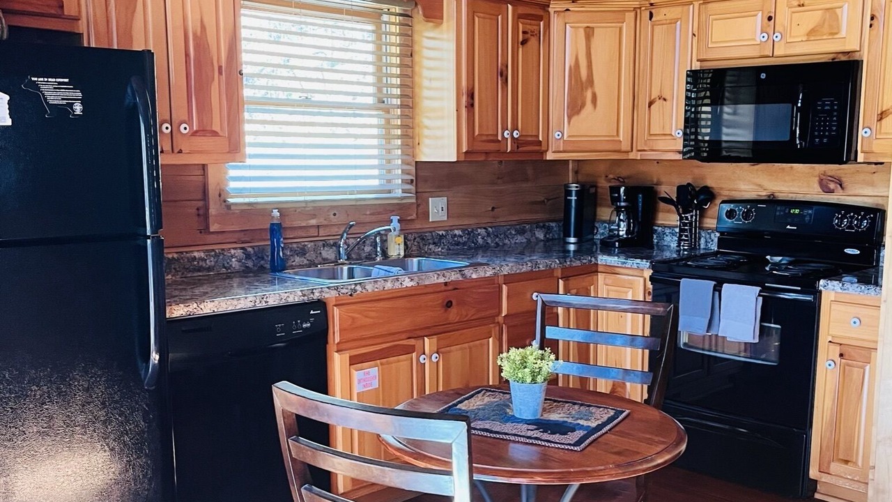 Photo of Kitchen in Black Bear Falls