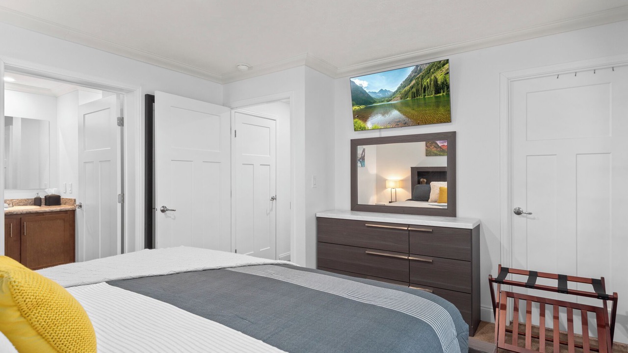 Photo of Bedroom in Dupont