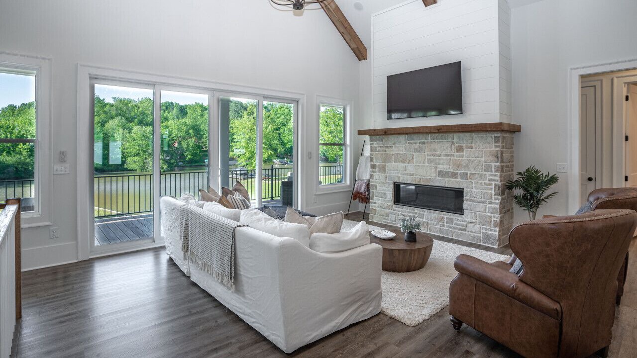 Photo of Livingroom in Lake Oconee