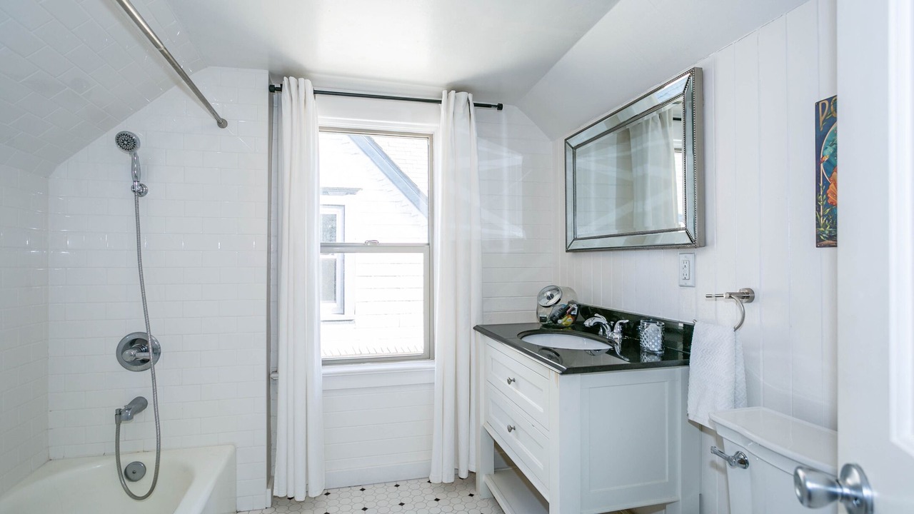 Photo of Bathroom in Alphabet Historic District