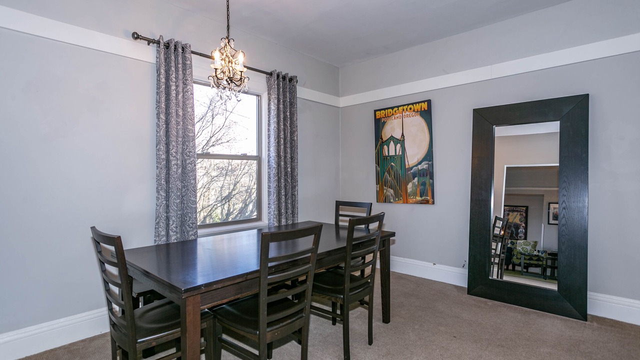 Photo of Bedroom in Alphabet Historic District