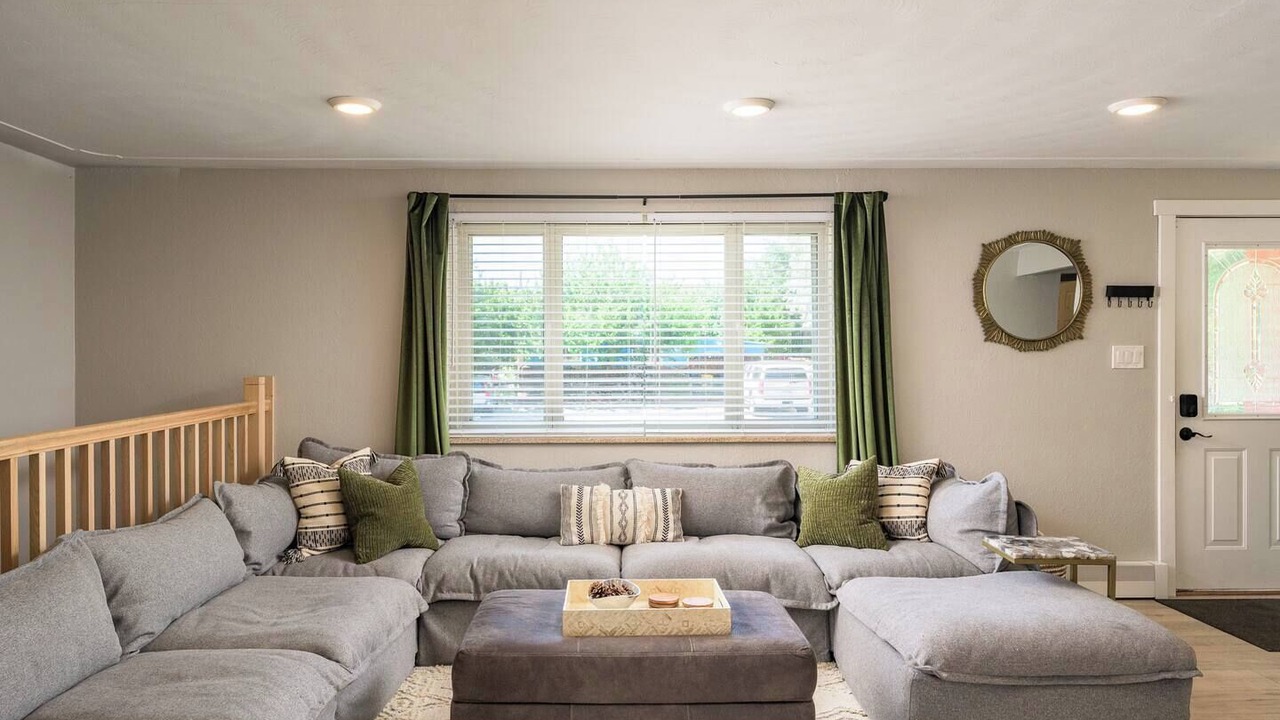Photo of Livingroom in Berkley