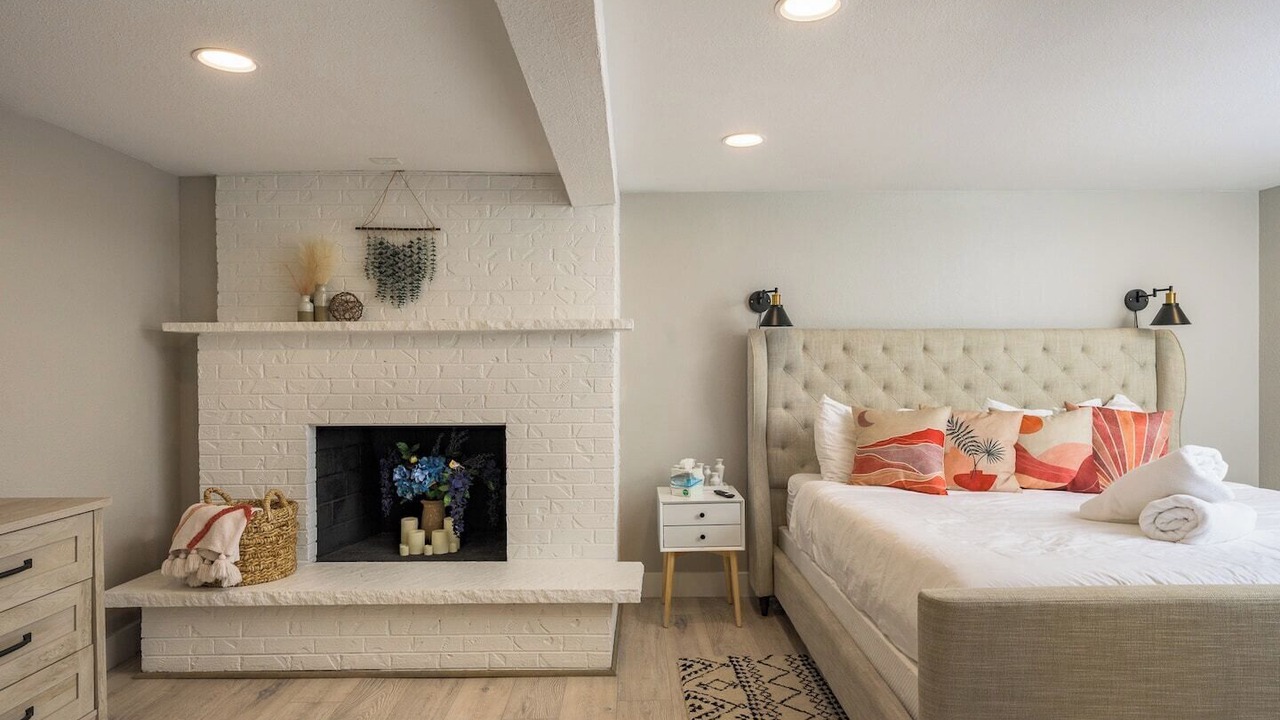 Photo of Livingroom in Berkley